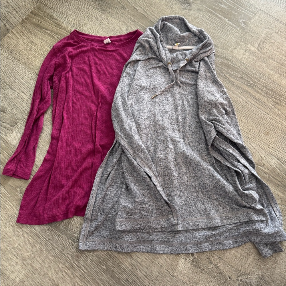 Old Navy Women's Tunics in Pink and Gray